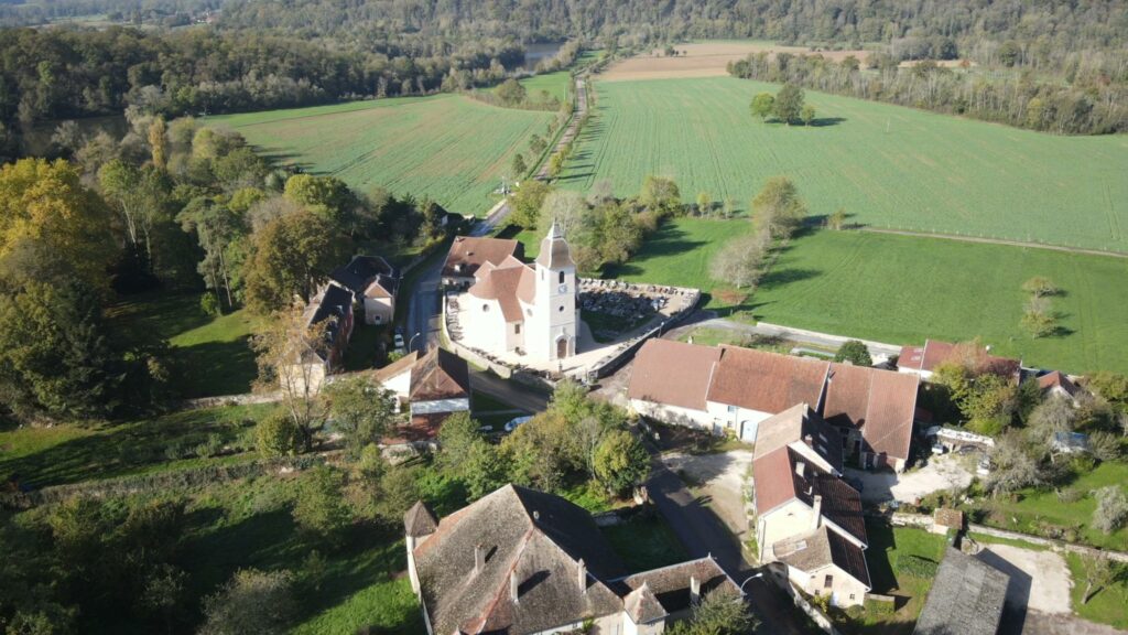 Commune de Cirey vers Vesoul et Rioz. département de Haute-saone